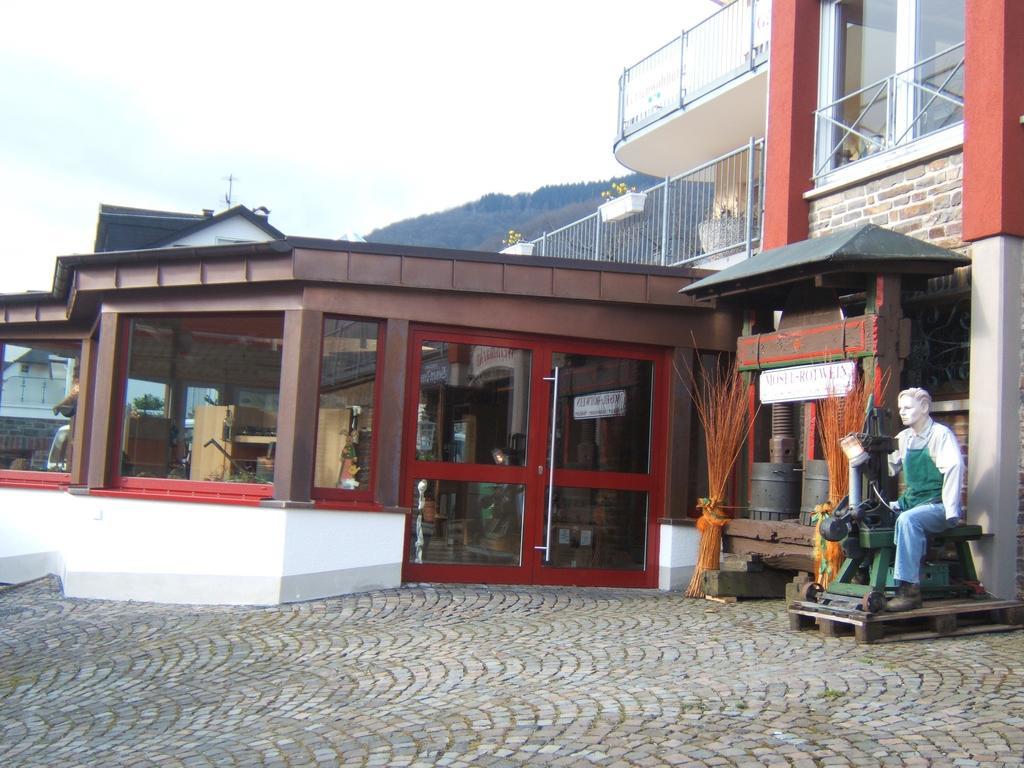 Wein- Und Gaestehaus St. Aldegundishof Sankt Aldegund Exterior foto